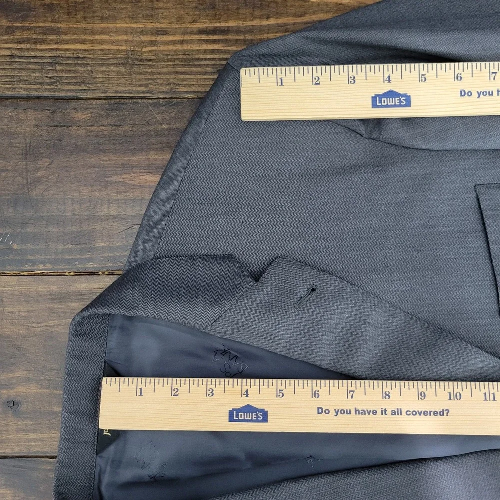JOS A BANK Gold Men's Sport Coat Blazer Two Button Gray Herringbone‎ Wool 46L
